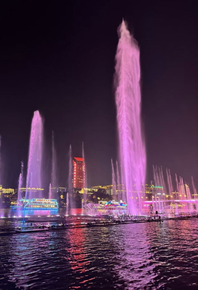 柳江大型音乐喷泉旅行图片 2