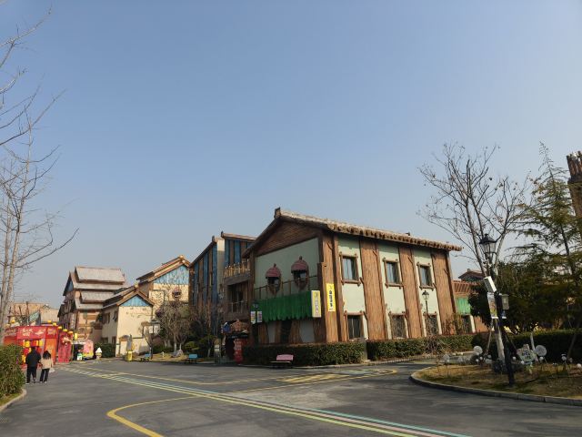 松鼠小镇旅行图片 1