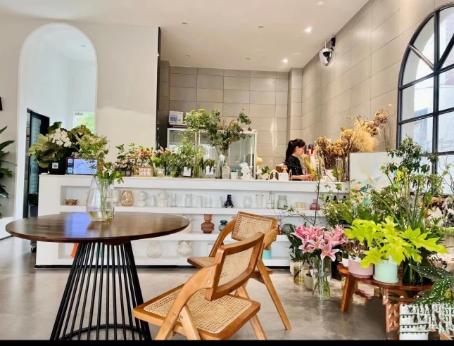 新丰县柒玥咖啡厅