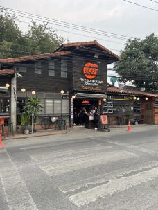 The Good View Bar & Restuarant Chiang Mai-清迈-王凯瑱｜Keiko
