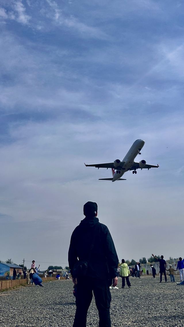 网红飞机打卡地旅行图片 1