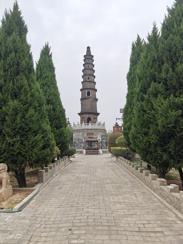 千佛铁塔旅行图片 3