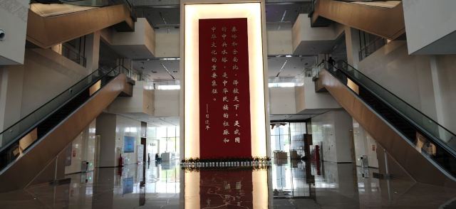 秦岭博物馆广场旅行图片 15