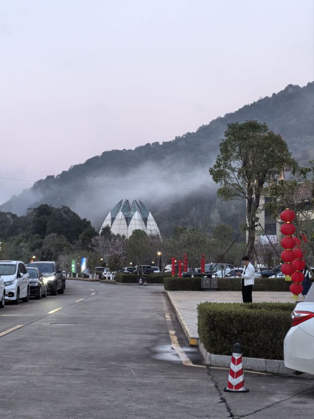 经律论文化旅游小镇旅行图片 3
