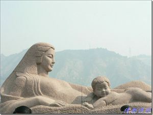 黄河母亲雕塑旅行图片 3