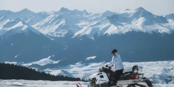喀拉峻歡雪公園