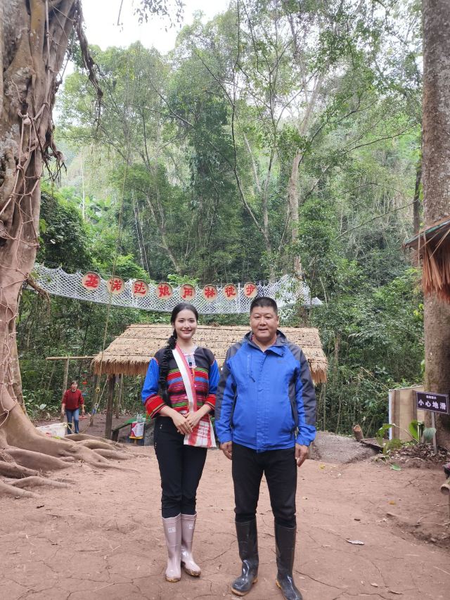 基诺山达娘雨林徒步旅行图片 8