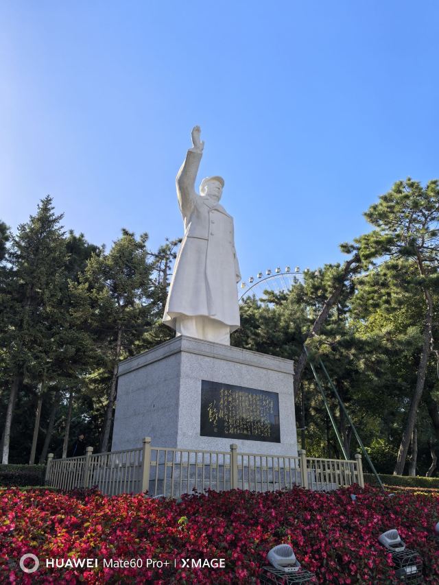 胜利公园-主入口广场旅行图片 1