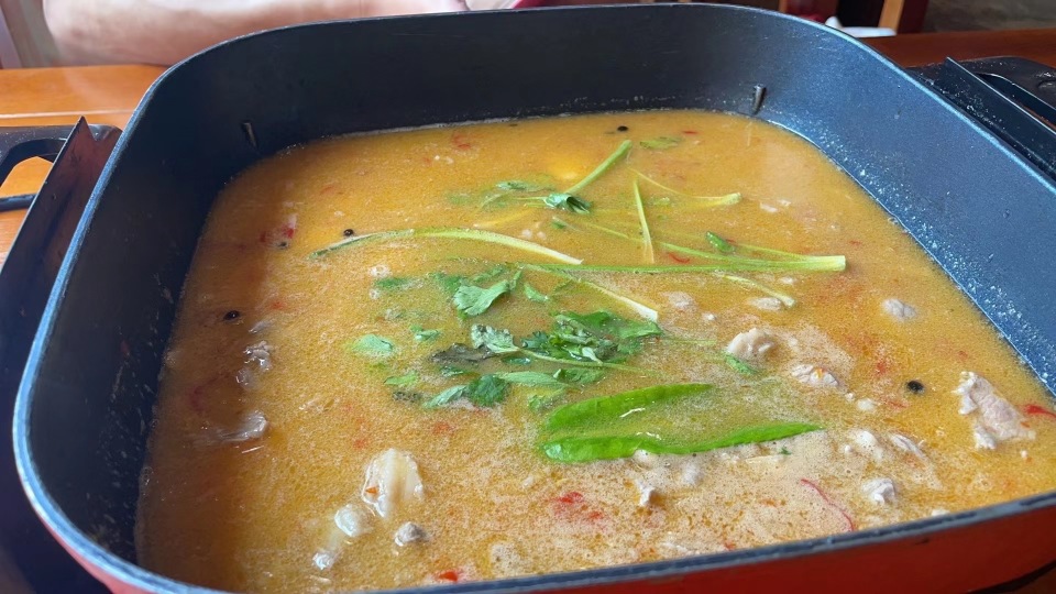 从江异乡缘旅馆餐厅图片