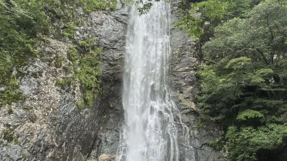瀑布群