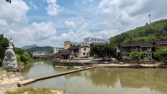 梅林古村