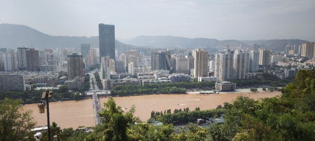 白塔山公园旅行图片 1
