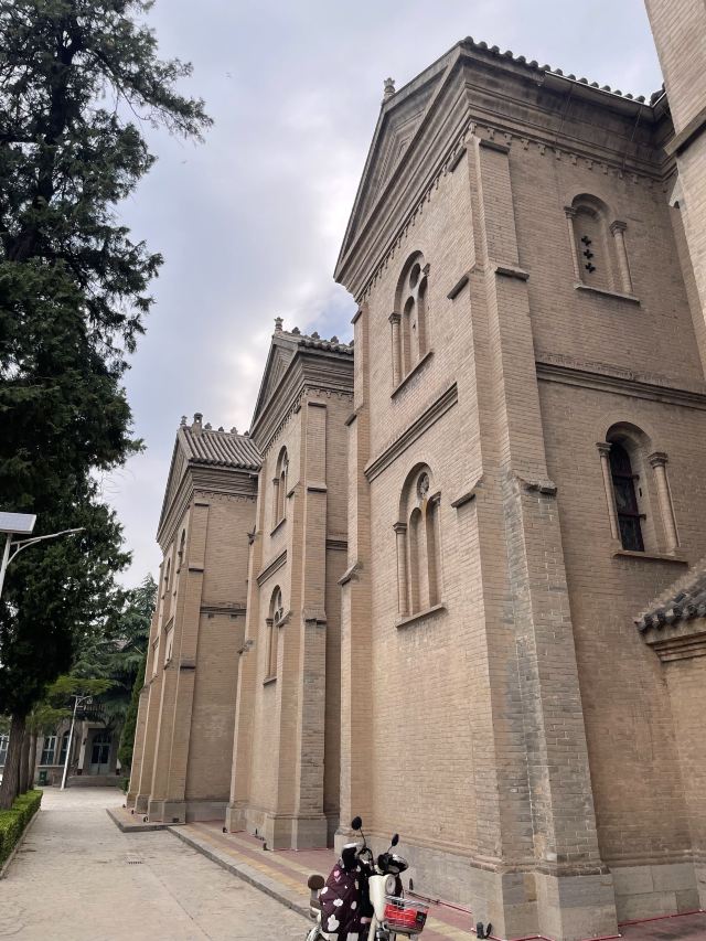 新绛天主教堂旅行图片 3