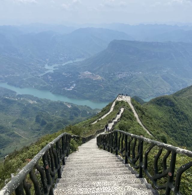 六枝老王山玻璃栈道旅行图片 3