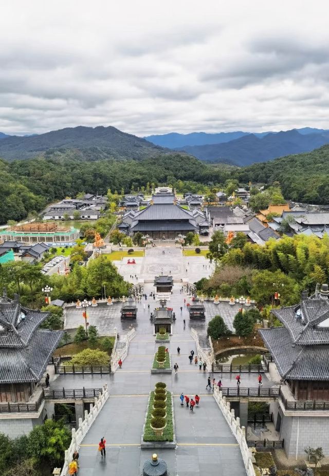 人间弥勒旅行图片 2