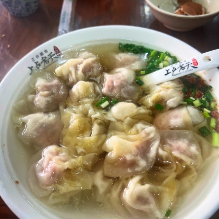 上卢老天大馄饨(上楼线店)