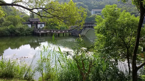 東明湖公園