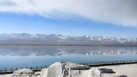 拉木拉錯