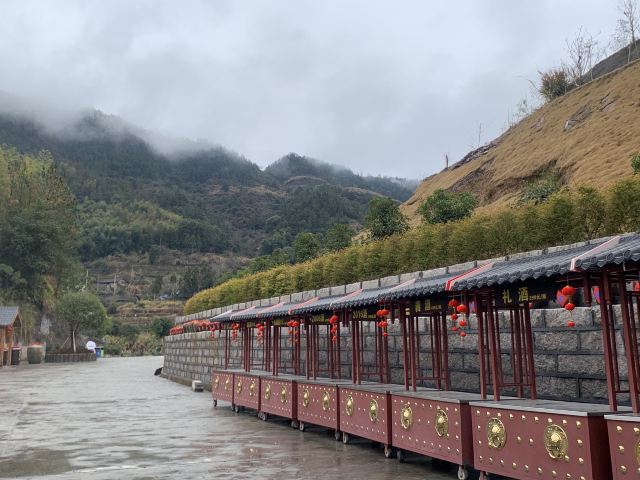 矿坑冰城旅行图片 3