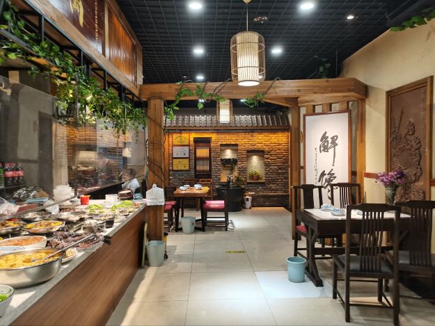 清风园肘子馆(万家大激店)