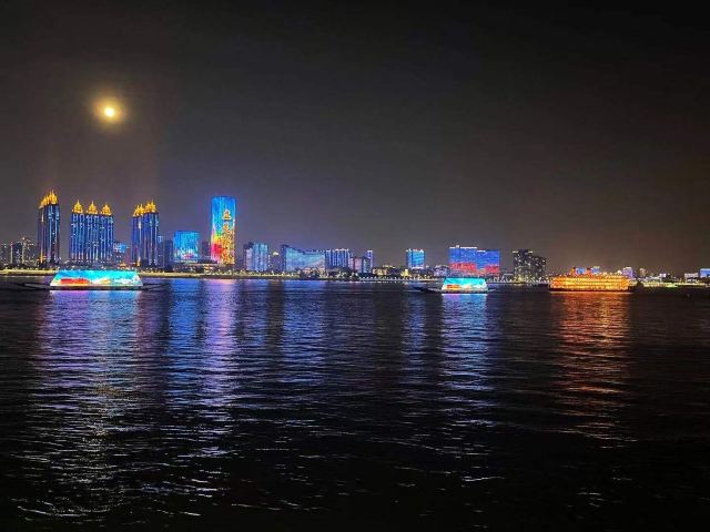 武汉两江游览(武汉关2号码头)旅行图片 1