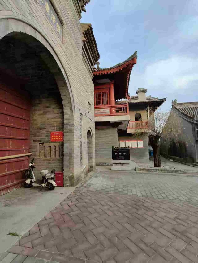 鸠摩罗什寺旅行图片 13