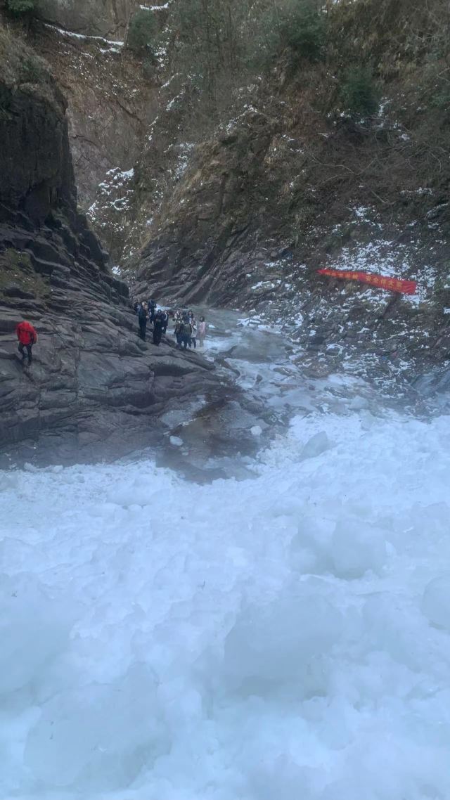 龙井峡瀑布旅行图片 1