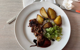 Listvyanka Club Grill & Restaurant