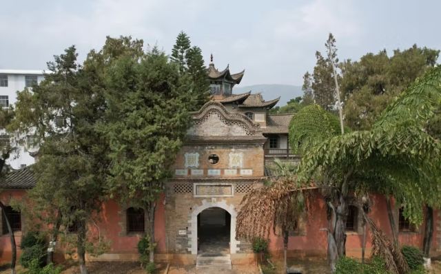 企鹤楼(不对外开放)旅行图片 1
