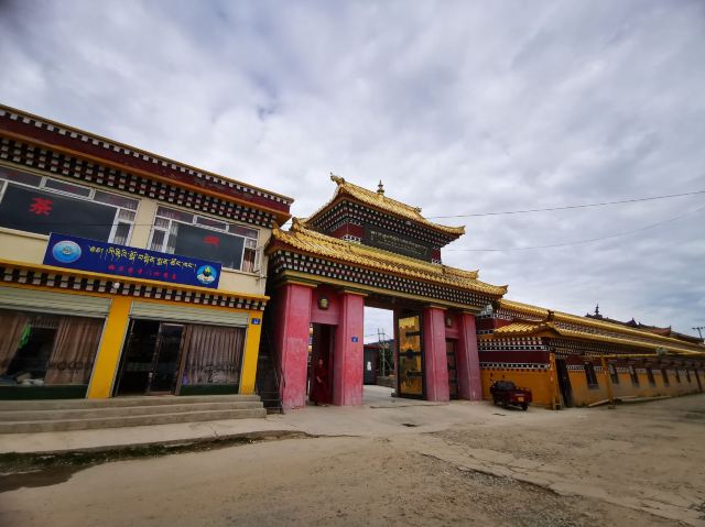 格尔登寺院旅行图片 9