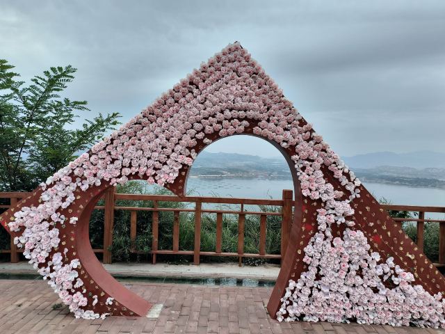 东乡县奔驰沟观景台旅行图片 4