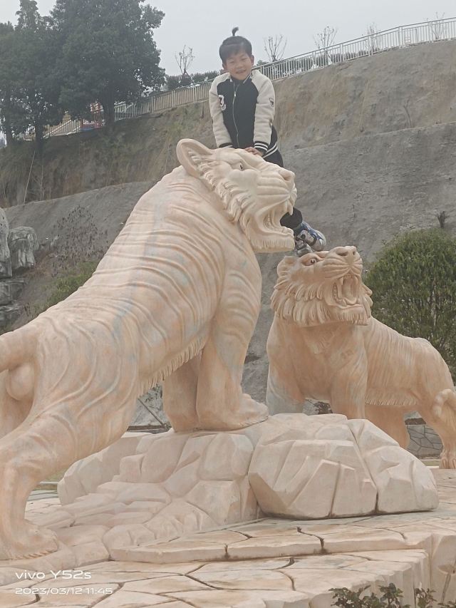 矿坑冰城旅行图片 2