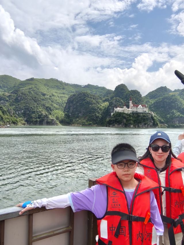 万峰湖红椿船舶旅游乘船区旅行图片 1