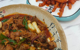 小鲁哥秘制炒鸡(岳普湖县人民医院店)