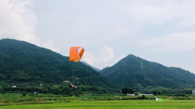 羊上航空飞行营地滑翔伞基地