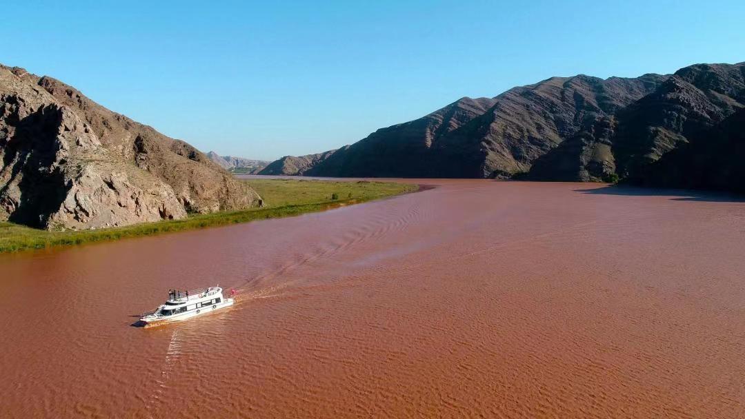 Ningxia Qingtongxia Yellow River Grand Canyon Tourist Area