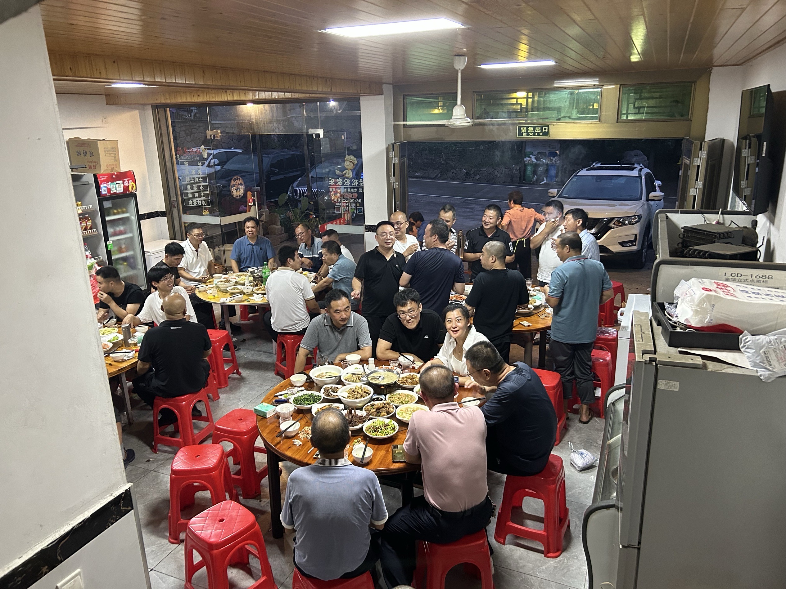 轻松农家乐(胡源乡店)餐厅图片