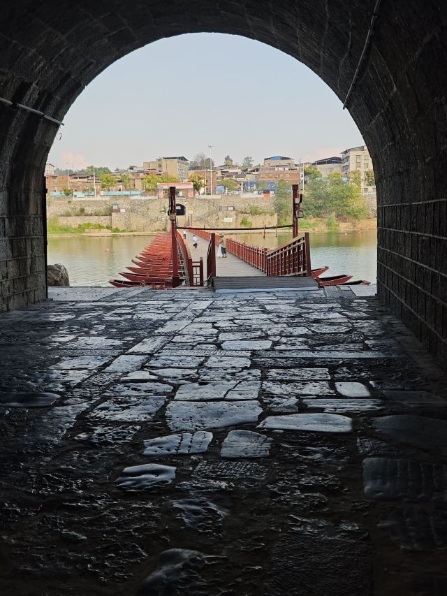 霞客渡旅行图片 1