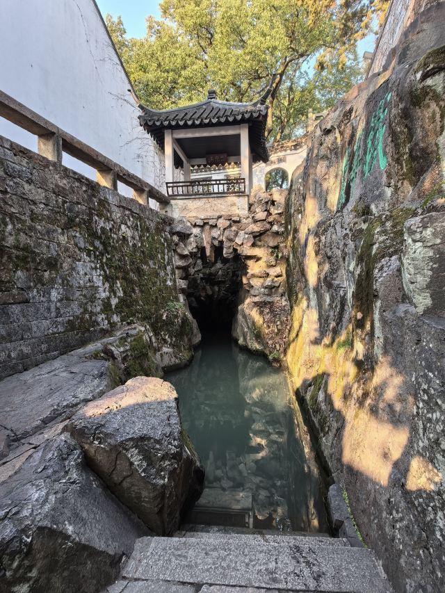 苏州虎丘剑池游玩攻略简介,苏州虎丘剑池门票/地址/图片/开放时间/照片/门票价格【携程攻略】