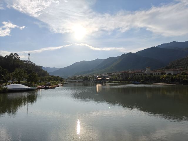 春沐源小镇·青苹果大草坪旅行图片 3