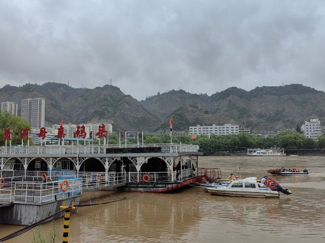 黄河母亲雕塑旅行图片 3