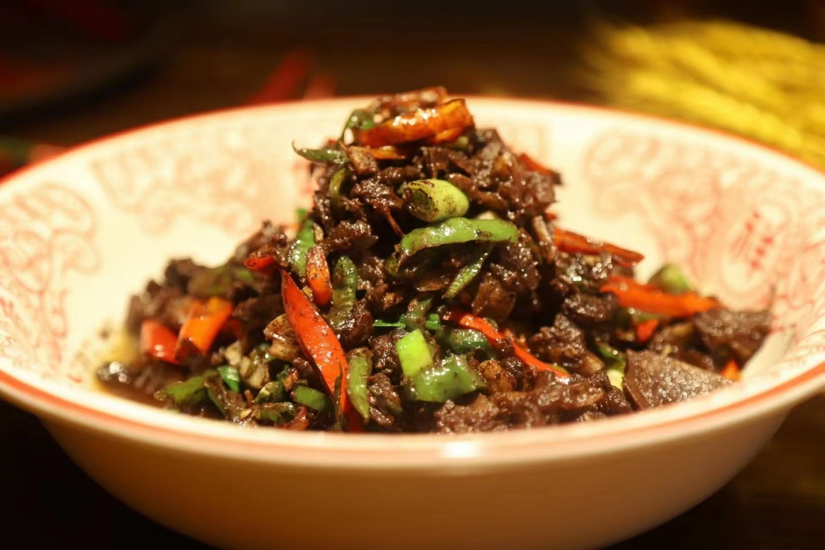 新宁县巨说还不错音乐餐厅