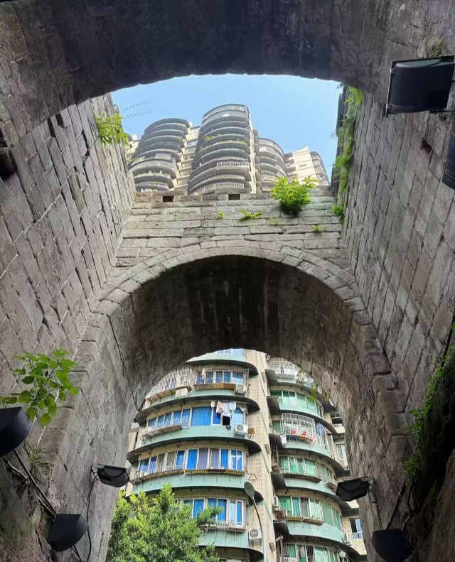 重庆重庆古城墙-通远门段城门及城墙游玩攻略简介,重庆重庆古城墙-通远门段城门及城墙门票/地址/图片/开放时间/照片/门票价格【携程攻略】