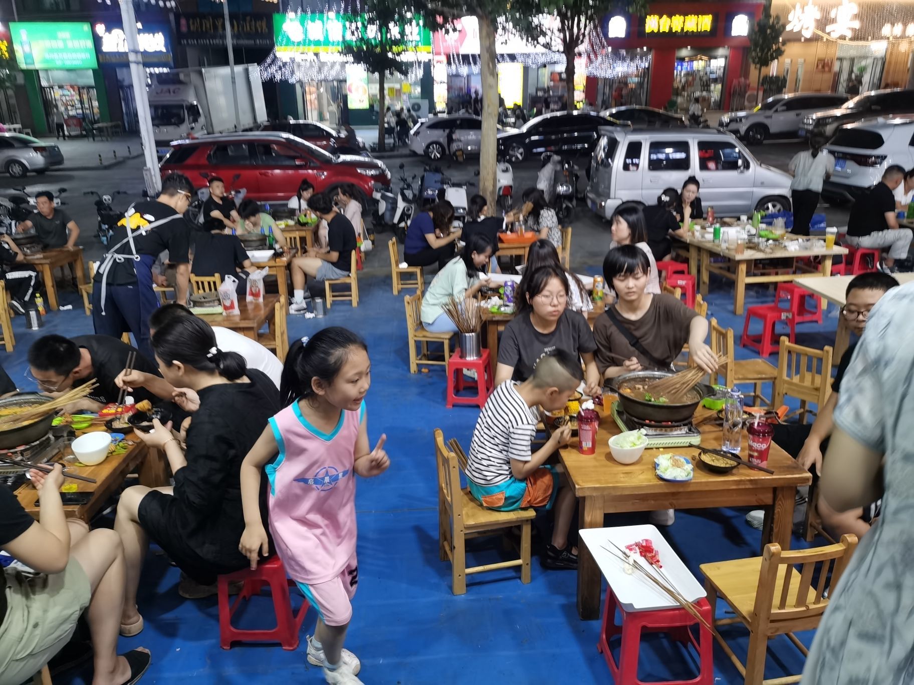 撸啊撸串串屋(洛川店)餐厅图片