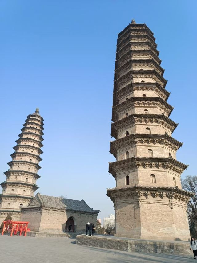 双塔公园旅行图片 1