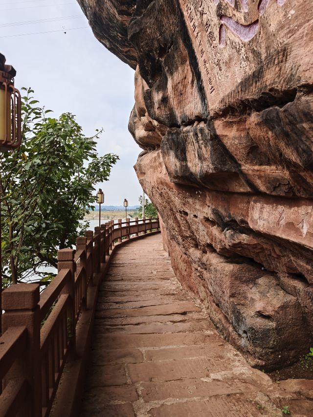 东风堰千佛岩景区(暂停开放)旅行图片 2