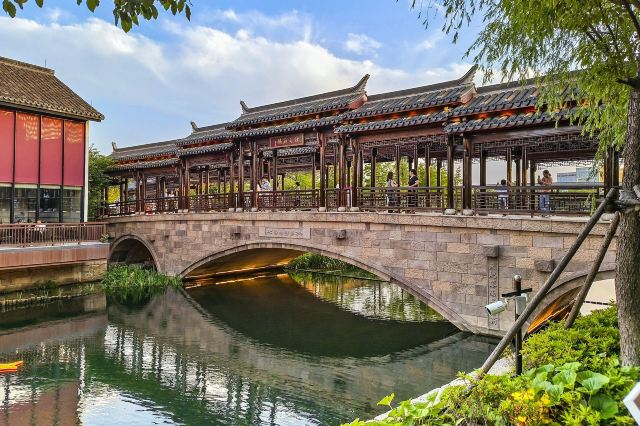 蟠龙天地-烟雨廊桥旅行图片 1