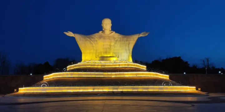 大愛無疆母愛文化廣場