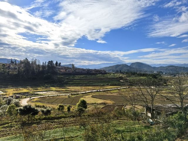 司莫拉佤族村-游览车乘坐区旅行图片 1