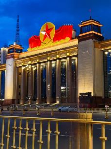 八一广场-南昌-奔跑在南国度的鸟